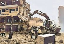 विरार, वसईत बेकायदा बांधकामांवर ‘मॅरेथॉन बुलडोझर’ चार दिवसांत 67 हजार चौरस फुटांचे बांधकाम पाडले