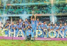 हिंदुस्थानी महिलांची जगज्जेतेपदाची स्वप्नपूर्ती; दक्षिण आफ्रिकेचा 52 धावांनी पराभव करत रचला इतिहास, वर्मा-शर्माची आगळीवेगळी अष्टपैलू कामगिरी