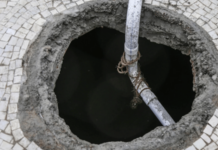 ठाण्यात उघड्या चेंबरमध्ये चिमुकला कोसळला, राबोडीतील धक्कादायक घटना