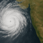 चक्रीवादळामुळे पाच राज्यांत पावसाचा अलर्ट