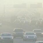 दिल्लीत प्रदूषणामुळे पाचवीपर्यंतच्या शाळा बंद, वर्क फ्रॉम होम पुन्हा सुरू