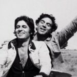 ….तेव्हा रागाच्या भरात धर्मेंद्र यांनी अमिताभ बच्चन यांच्यावर झाडलेल्या खऱ्या गोळ्या, ‘शोले’च्या सेटवर नक्की काय घडलेलं?