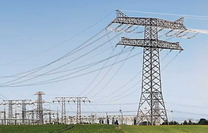 गुजरातमधील खावडा कंपनीच्या विजेसाठी पालघर, ठाण्यातील शेतकऱ्यांना ‘शॉक’, ग्रामस्थांना बजावल्या नोटिसा