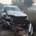 Latur News हडोळती येथे भीषण अपघात, कारच्या धडकेत मोटार सायकलवरील दोघे जागीच ठार