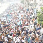 अडीच वर्षे पगारच मिळाला नाही! पाकिस्तानात सरकारी कर्मचाऱ्यांचे आंदोलन