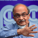 बांगलादेशात निवडणूक आयुक्तांसोबत जे घडलं तेच एक दिवस हिंदुस्थानात घडेल; प्रशांत भूषण यांचा इशारा