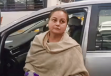 घाणेरडी शिवीगाळ, मारण्यासाठी चप्पल उचलली; घर सोडण्यापूर्वी लालुंच्या कन्येसोबत काय घडलं? स्वत: पोस्ट करत दिली माहिती