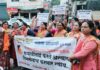 रूपाली चाकणकर यांच्या राजीनाम्यासाठी शिवसेना आक्रमक, महिला आघाडीचे पुण्यात आंदोलन