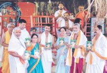 ‘श्री दत्त अवतार लीला’ पुस्तकाचे दिमाखात प्रकाशन