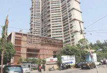 पवईत शौचालयाच्या टाकीत, पडून एकाचा मृत्यू, एक गंभीर