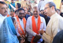 परभणीतील शेतकऱ्याच्या मुलीच्या वैद्यकीय शिक्षणाचा संपूर्ण खर्च शिवसेना करणार, उद्धव ठाकरे यांचे आश्वासन