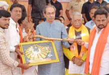 Photo – उद्धव ठाकरे यांचा शेतकऱ्यांशी संवाद, मराठवाडा दौऱ्याचा आजचा तिसरा दिवस