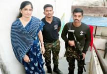 उज्ज्वला थिटे यांचा अर्ज छाननीमध्ये बाद, अजित पवार गटाविरुद्ध खुन्नस वाढली; राष्ट्रवादीचा झेंडा जाळून विजयोत्सव