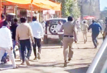 अंबरनाथमध्ये भाजपचे पैसे वाटप, शिंदे गटाचा बोगस मतदानाचा प्रयत्न; सत्ताधाऱ्यांकडून कायदा सुव्यवस्था धाब्यावर, 288 नगर परिषदा-पंचायतींचा आज फैसला