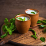 जेवल्यानंतर एक वाटी ताक पिण्याचे आरोग्यवर्धक फायदे, वाचा