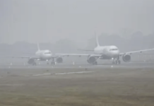 दाट धुक्याचा कहर! 66 विमाने रद्द आणि 60 ट्रेन उशिराने, प्रवाशांचा खोळंबा