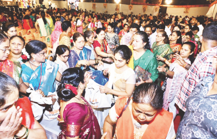 Khel Paithanicha Event Lights Up Mahim as Women Celebrate Margashirsha Month Khel Paithanicha Event Lights Up Mahim as Women Celebrate Margashirsha Month