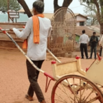 माथेरानमधील ७४ हात रिक्षाचालक ओढताहेत अमानवी जोखड, सुप्रीम कोर्टाच्या आदेशानंतरही ई-रिक्षा मिळेनात