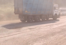 Ratnagiri News – संगमेश्वर महामार्ग बनला मृत्यूचा सापळा; ठेकेदाराच्या धुळीत जनता गुदमरतेय