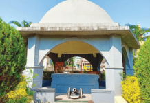 तळबीड येथील सरसेनापती हंबीरराव मोहिते यांची समाधी
