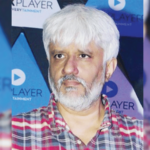 व्यापाऱ्याला 30 कोटींचा गंडा, विक्रम भट्ट यांना अटक