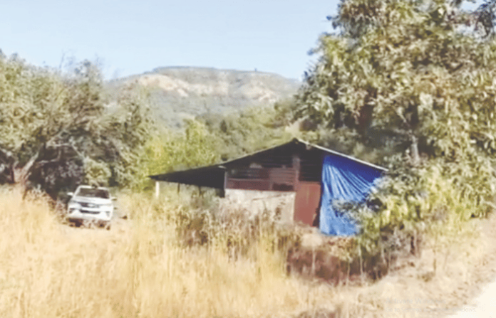 ambadas danve questions obstacles during drug raid near cm eknath shinde's dare village ambadas danve questions obstacles during drug raid near cm eknath shinde's dare village