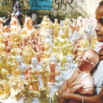 चैत्यभूमीवर जनसागर लोटला, ज्ञानाच्या अथांग महासागरास कोटी कोटी प्रणाम