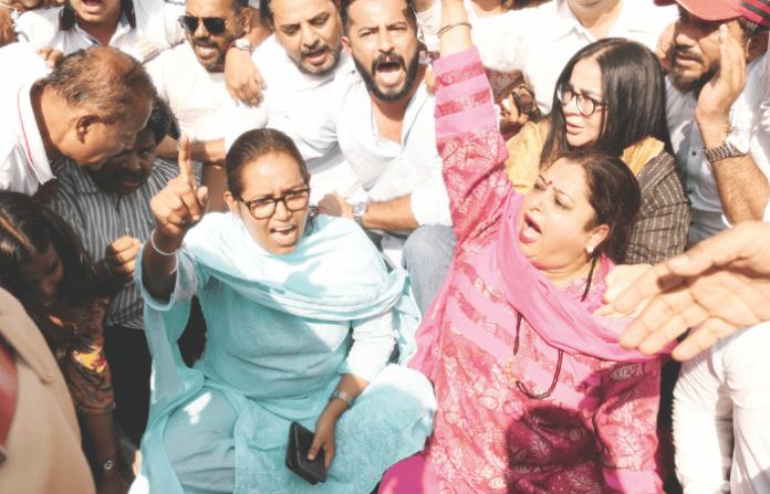 congress morcha on ed office in mumbai over national herald case