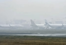 दिल्लीतील प्रदूषणाचा विमानांना फटका, दृश्यमानता कमी असल्याने 148 उड्डाणं रद्द