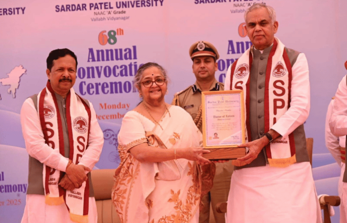 dhanashree didi talwalkar d.litt degree sardar patel university