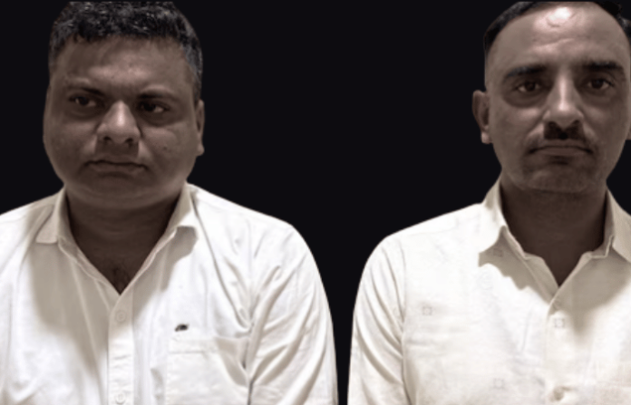 gujarat acb arrest cid crime inspector arrested police rs 30 lakh bribe case gujarat acb arrest cid crime inspector arrested police rs 30 lakh bribe case