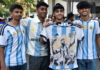 PHOTO – लिओनल मेस्सीच्या स्वागतासाठी फुटबॉलप्रेमींची गर्दी, मुखवटे आणि टी-शर्ट परिधान करत दिल्या शुभेच्छा