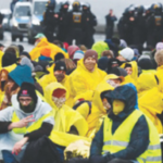 पुन्हा हिटलर नको, जर्मनीत हजारो नागरिक रस्त्यावर; नाझी कट्टरतावादाला विरोध