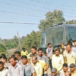 न्यायालयाची परवानगी नसताना भरावाचा डाव, मातीने भरलेले डंपर वाढवणवासीयांनी रोखले