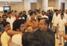 विधिमंडळातील राडा प्रकरण : आव्हाड आणि पडळकरांच्या कार्यकर्त्यांना दिवाणी कोठडी, विशेषाधिकार समितीची शिफारस