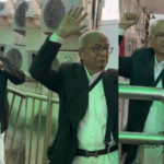 माजी सरन्यायाधीश बी.आर. गवई यांच्यावर बूट फेकणाऱ्या वकिलाला कोर्टात चपलांनी मारहाण, व्हिडीओ व्हायरल