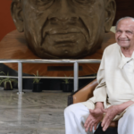 ज्येष्ठ शिल्पकार राम सुतार यांचे निधन, हिंदुस्थानी कला विश्वावर शोककळा