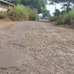 रुंदीकरणाचे काम तीन वर्षे रखडले अपघाताला आमंत्रण, श्रीवर्धनचा दांडगुरी-बोर्लीपंचतन रस्ता झाला ‘खड्डे’ तर