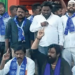 संतप्त कार्यकर्त्याचा भाजप कार्यालयात आत्मदहनाचा प्रयत्न,मंत्री आणि खासदारासमोरच अंगावर पेट्रोल ओतले