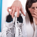 बुटाचा वास येऊ नये म्हणून