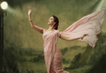 जयश्रीच्या भूमिकेत दिसणार तमन्ना भाटिया, व्ही. शांताराम चित्रपटाचे पहिले पोस्टर प्रदर्शित