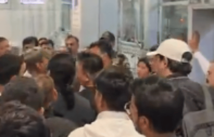 Akasa Air Pune to Ahmedabad Flight Delayed for 11 Hours Passengers Stranded