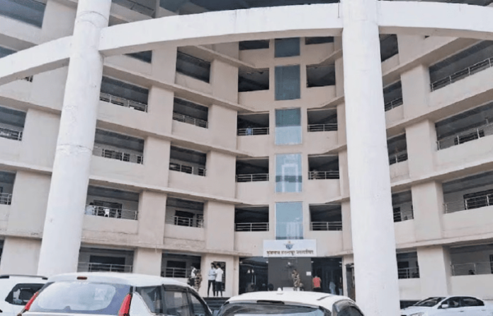 Badlapur municipal building