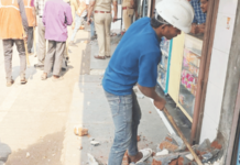 Kurla West demolition drive