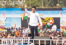 निवडणूक आयुक्त मतदार गायब करणारे जादूगार; तृणमूलचे नेते अभिषेक बॅनर्जी यांचा टोला, भाजप खासदारांची तुलना सापांशी