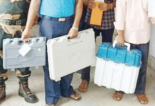 निवडणुकीच्या कामास नकार देणाऱ्या चार मुख्याध्यापकांवर कारवाई, नागपुरात जिल्हा प्रशासनाकडून गुन्हे दाखल करण्याचे आदेश