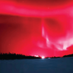 लडाखच्या आकाशात काहीतरी अनपेक्षित घडलं, सुंदर दृश्यामागे मोठे संकट दडल्याची भीती