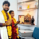 मंदिरात साधेपणाने लग्न, जिल्हा परिषदेच्या शाळेला 10 लाख रुपयांची देणगी; बीडच्या दाम्पत्याच्या कौतुकास्पद निर्णय