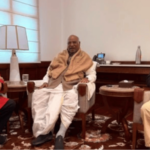 shashi tharoor meets rahul gandhi mallikarjun kharge refutes rift rumors