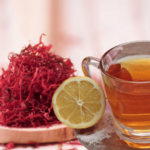 महिलांनी केशरपाणी का प्यायला हवे